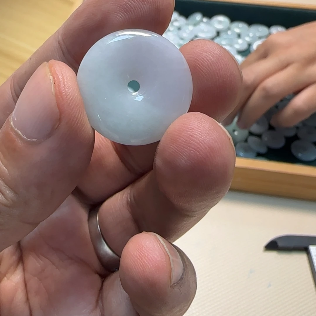 翡翠未镶嵌挂件翡翠