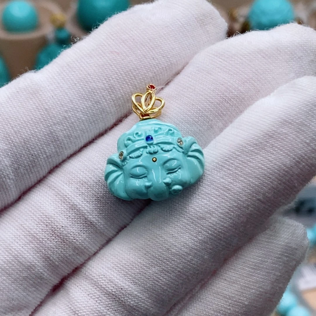 绿松石未镶嵌珠宝奇石