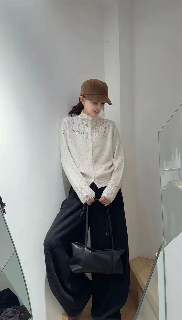 【硬货】5567时尚袖子镂空织法百搭设计秋冬立领排扣女毛衣开衫