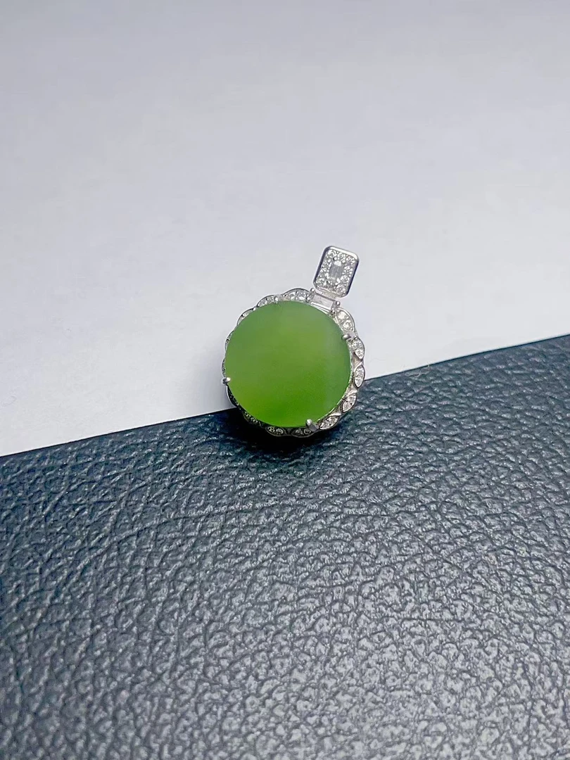 和田玉吊坠MM1203-12*