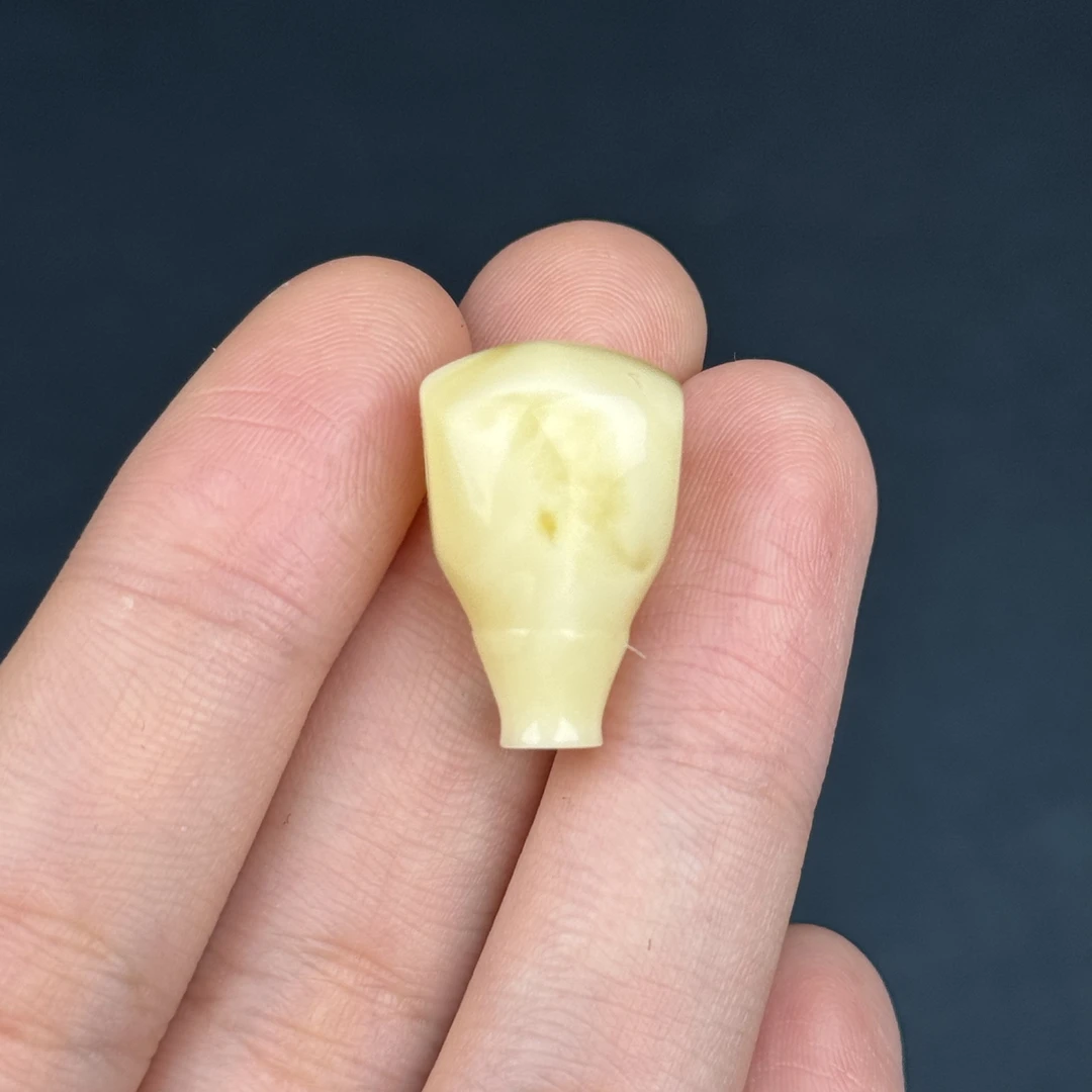 Z3691天然原矿蜜蜡 满蜡妖花三通12*22*12mm支持复检 假一罚四
