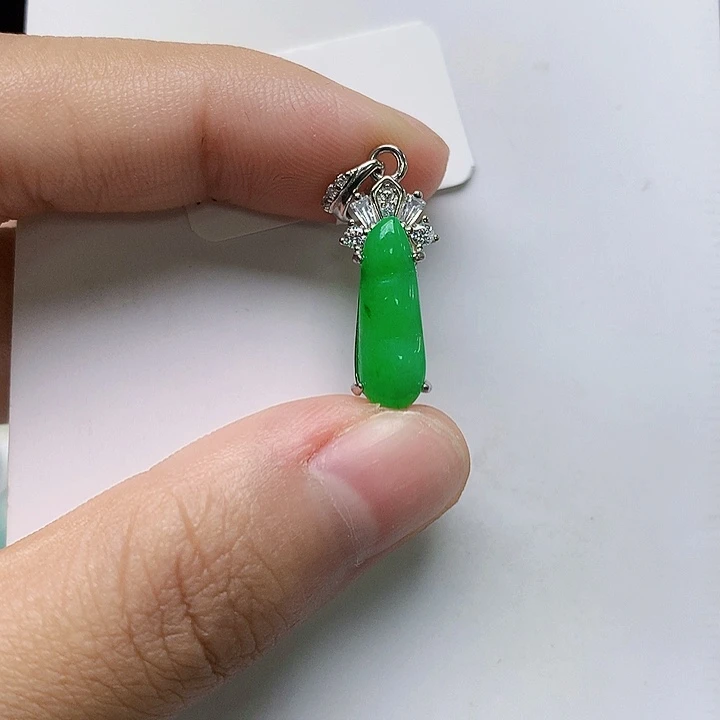 颈饰银S925镶嵌翡翠天然翡翠