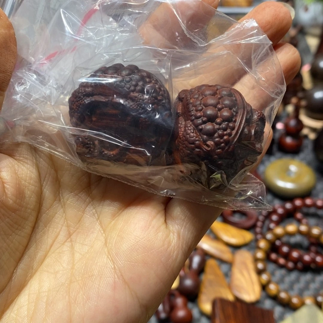 微凹黄檀(南美大红酸枝)缘**它