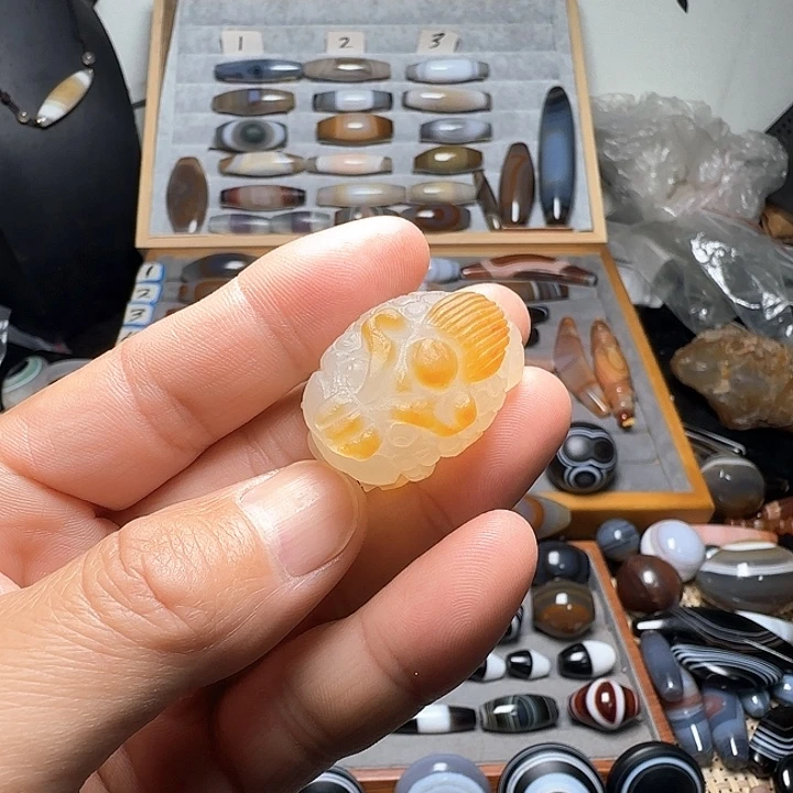 玛瑙/玉髓未镶嵌吊坠(不含链)