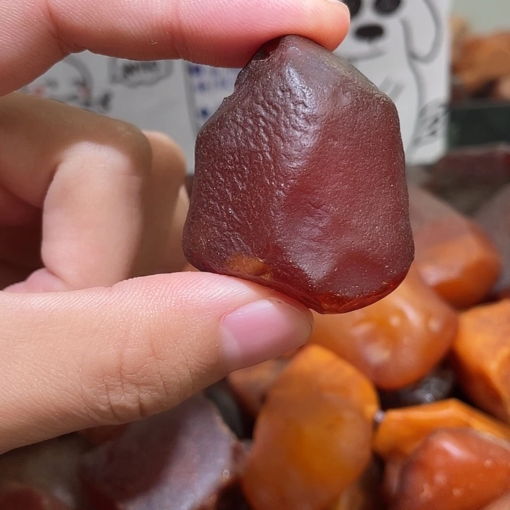 裸石琥珀未镶嵌吊坠