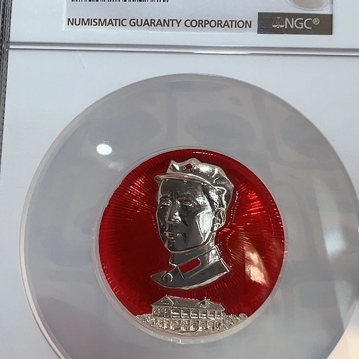 铝魁*阁精品像章019号商品