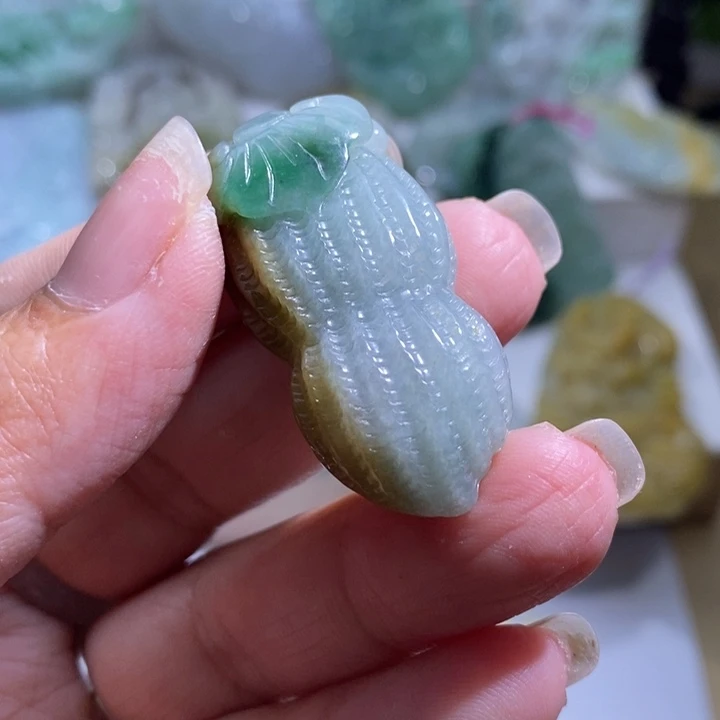 【闪购商品】未镶嵌挂件翡翠花生