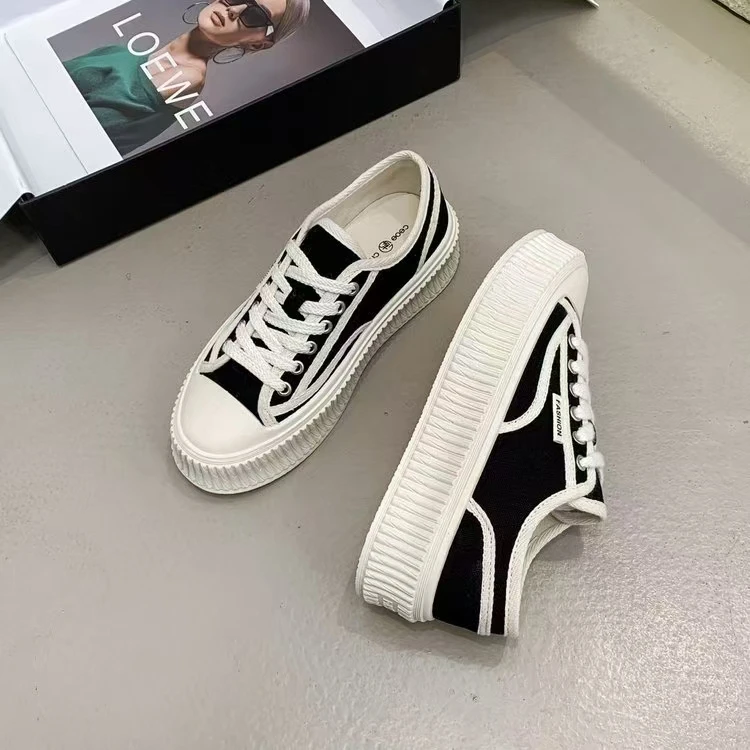 2025年春季新款帆布鞋女小白鞋百搭休闲板鞋女松糕厚底饼干鞋