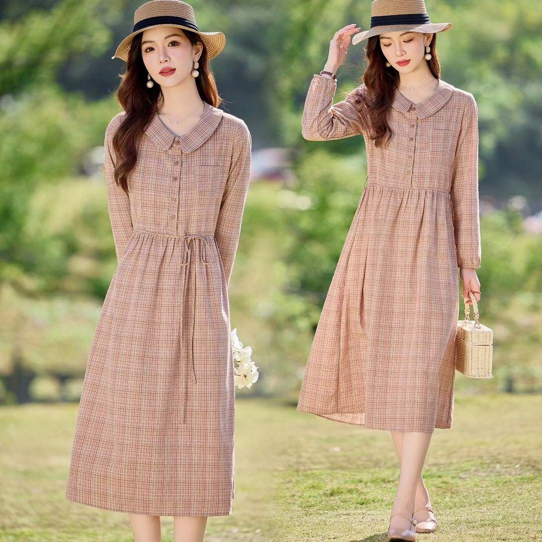 格子衬衫连衣裙女春秋2025新款收腰显瘦气质温柔风娃娃领纯棉裙子