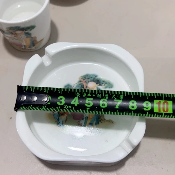 瓷片陶瓷制品烟灰缸小