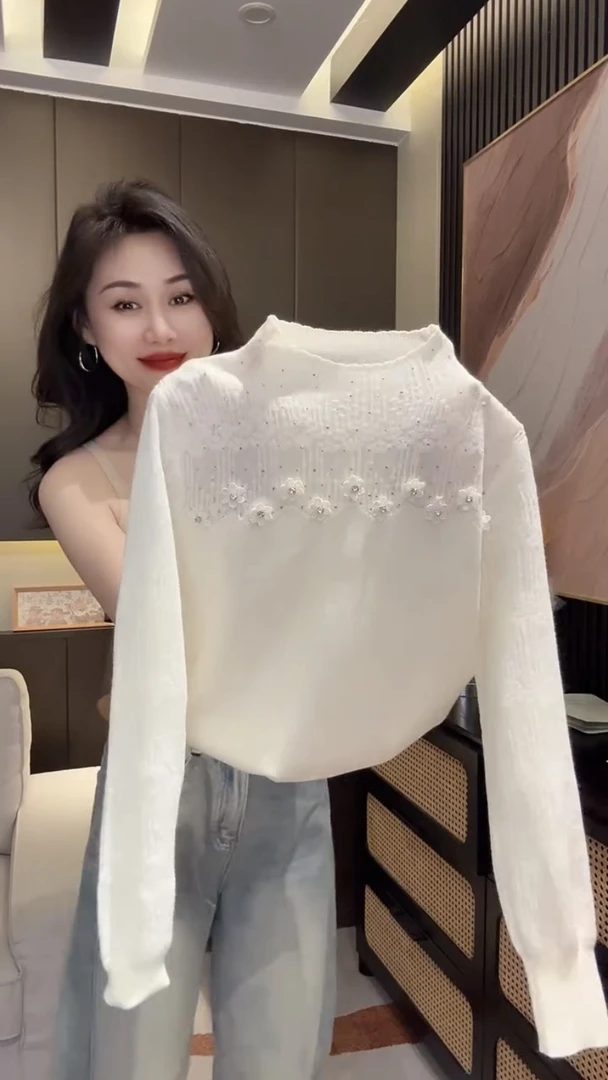 高级感立体花朵重工烫钻针织衫毛衣女欧货秋冬新款时尚洋气上衣潮