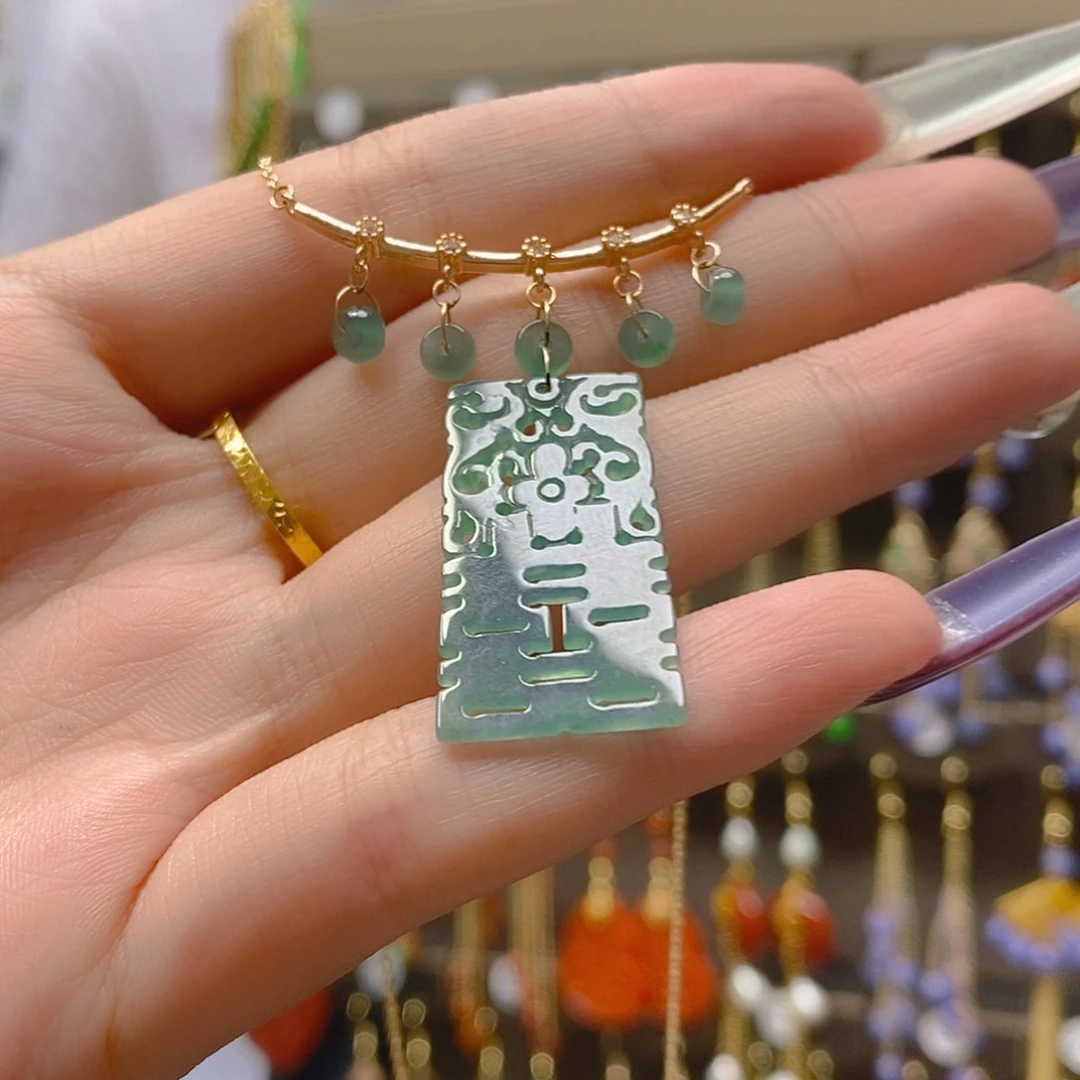 翡翠合金耳饰翡翠