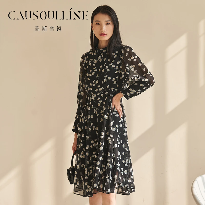 高斯雪岚【新品上新】春季碎花复古优雅气质中长裙 23119086