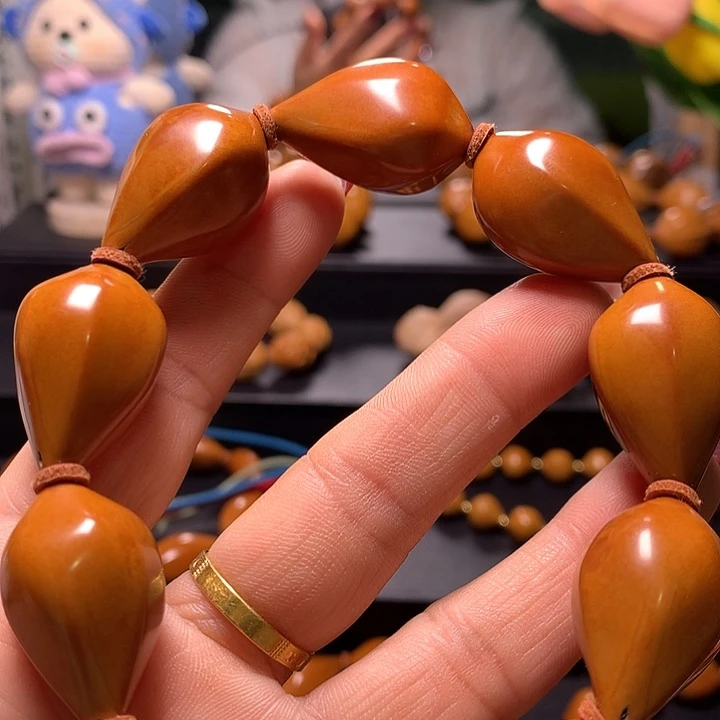 手串/手链橄榄核三花手串