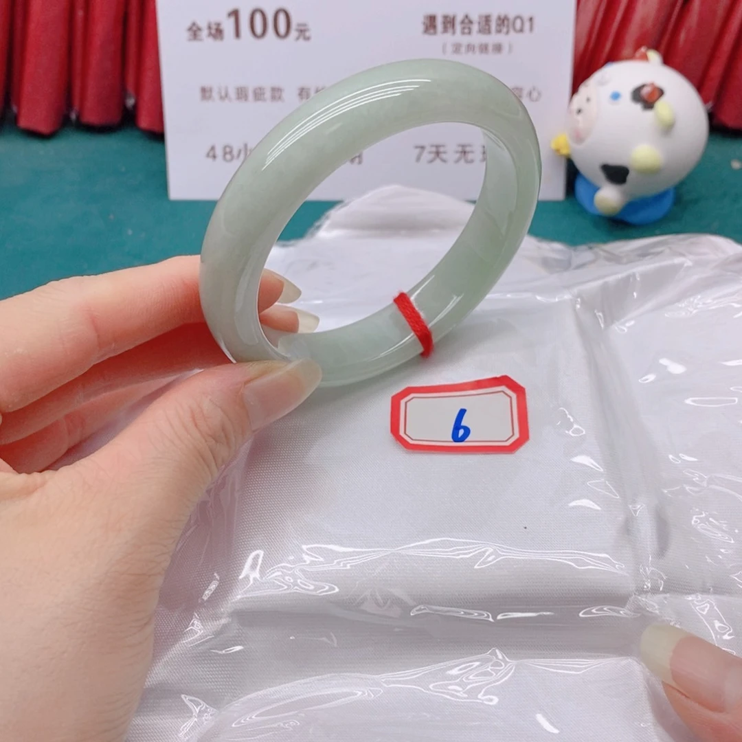 翡翠手镯未镶嵌1*3066666666