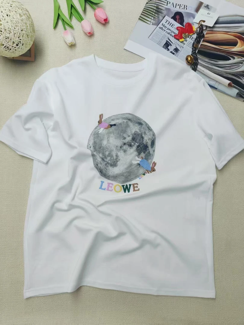 8314轩尚女装“玉兔迎月印花T恤”