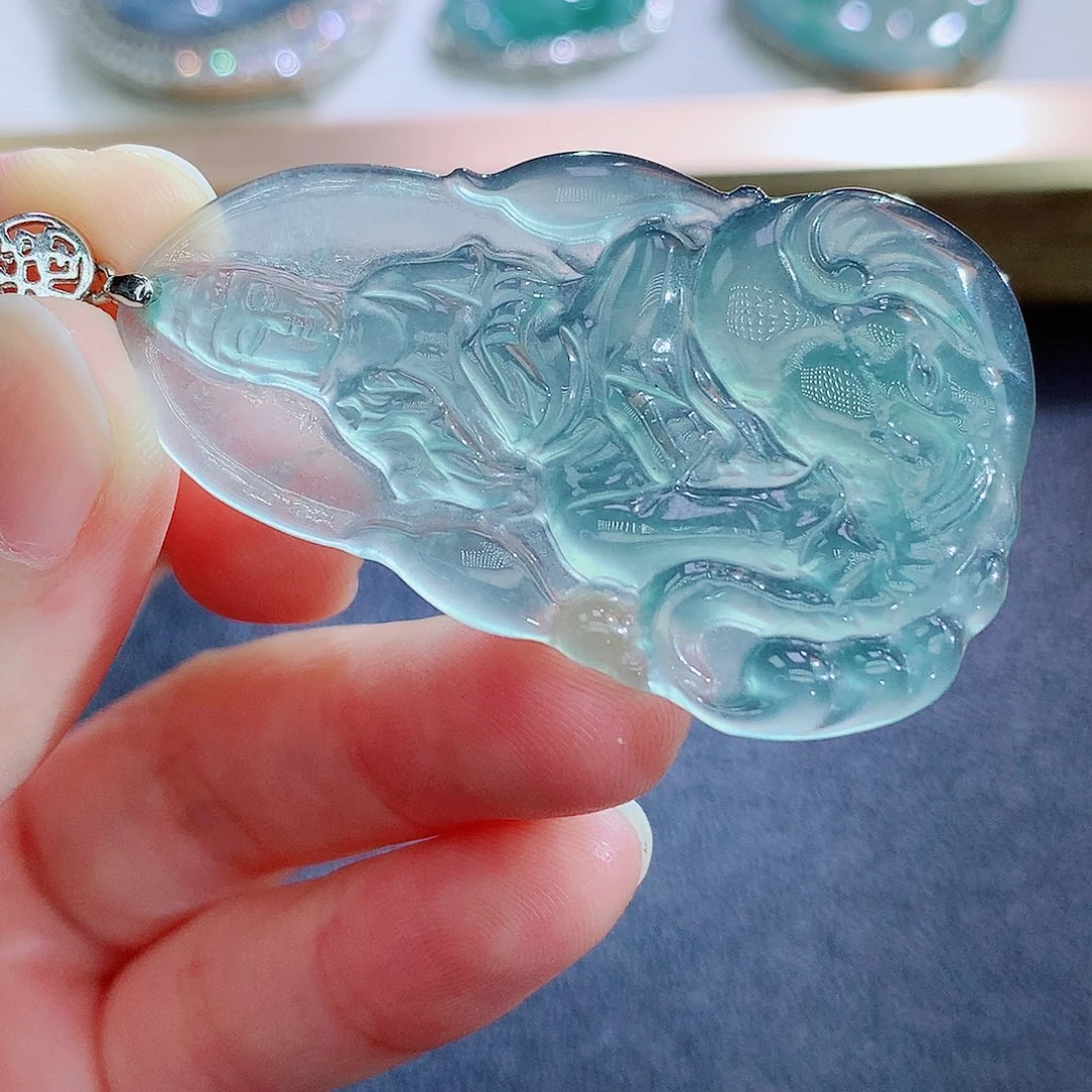 翡翠未镶嵌颈饰翡翠