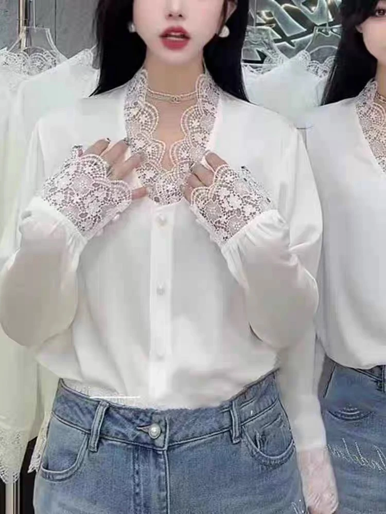 ～（姐姐家）新款蕾丝拼接白色衬衫显瘦时尚小上衣