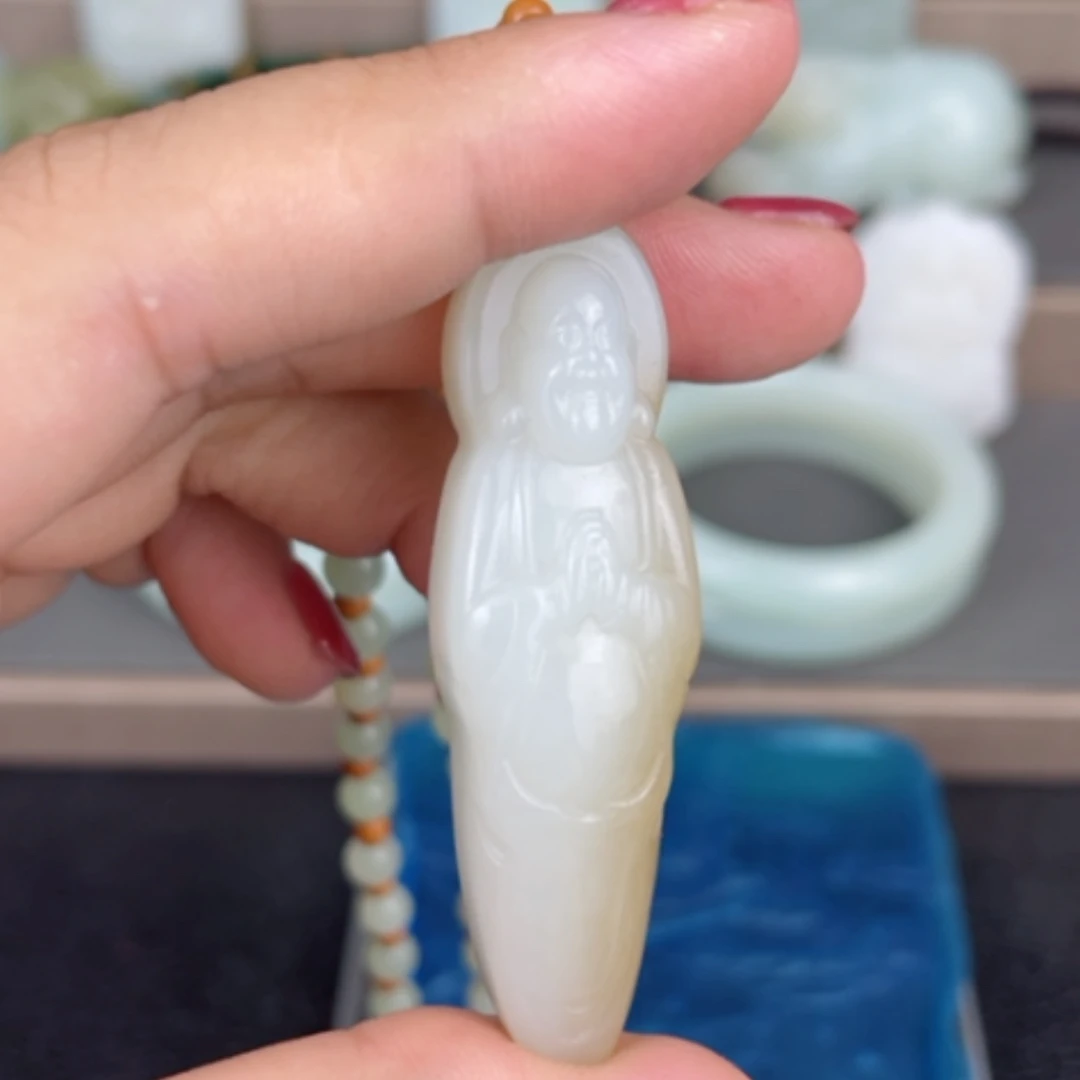 【闪购商品】颈饰未镶嵌和田玉
