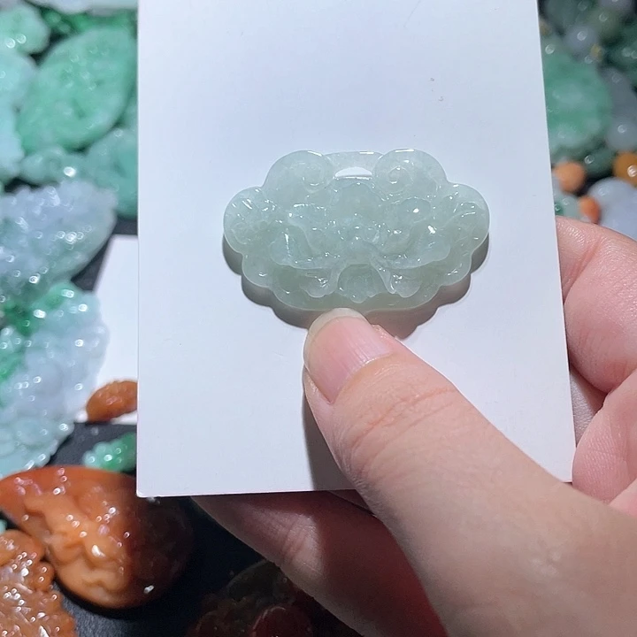 颈饰未镶嵌翡翠天