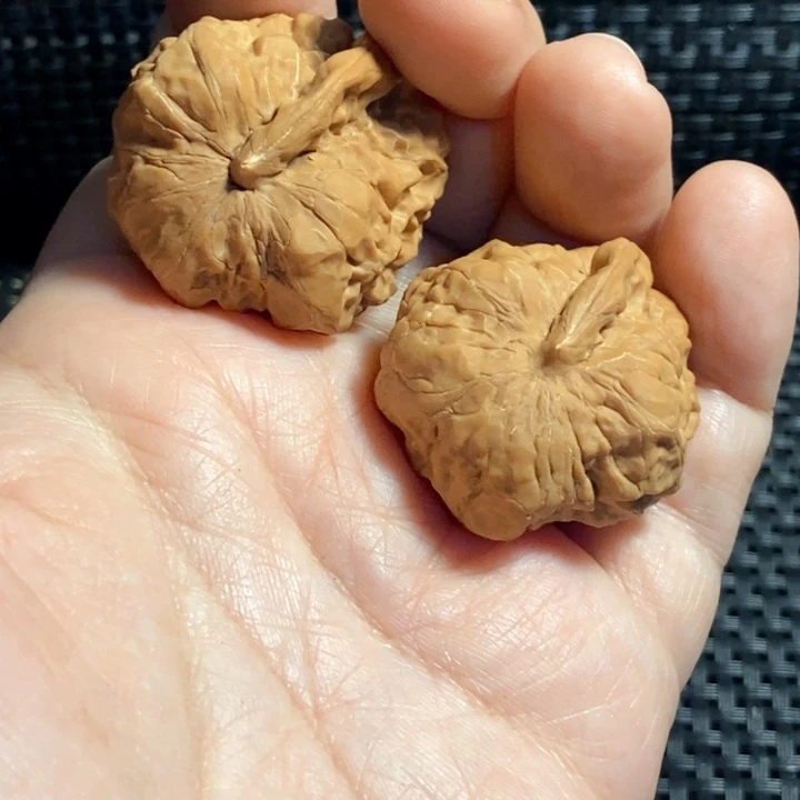 ゝ***灬文玩核桃吊坠文玩核桃
