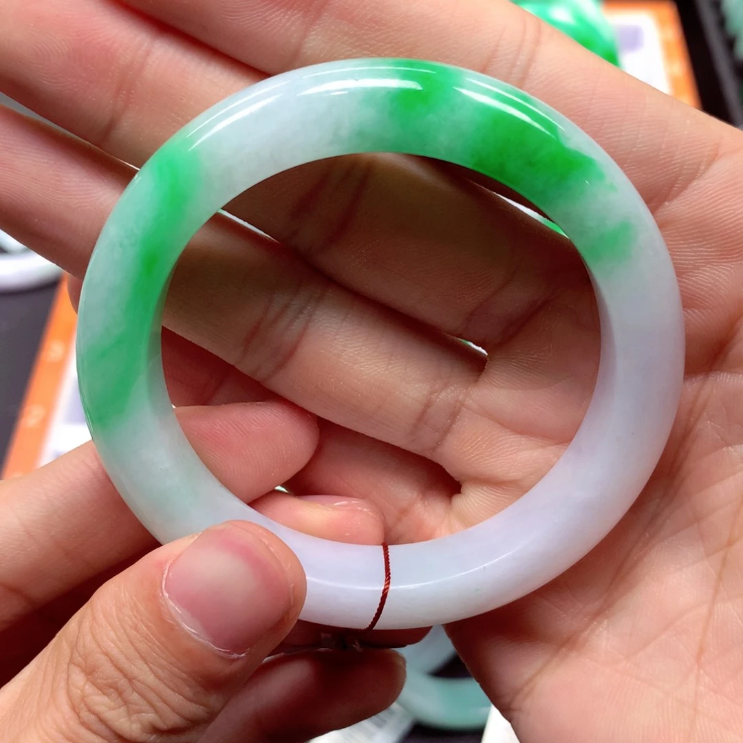 未镶嵌手镯翡翠安****）翡翠手镯