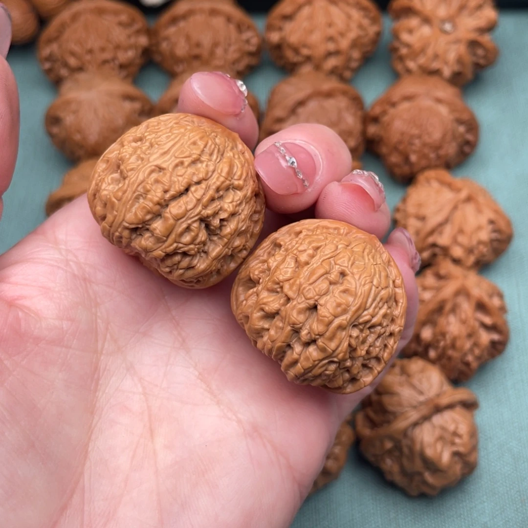 把件文玩核桃红宝石32