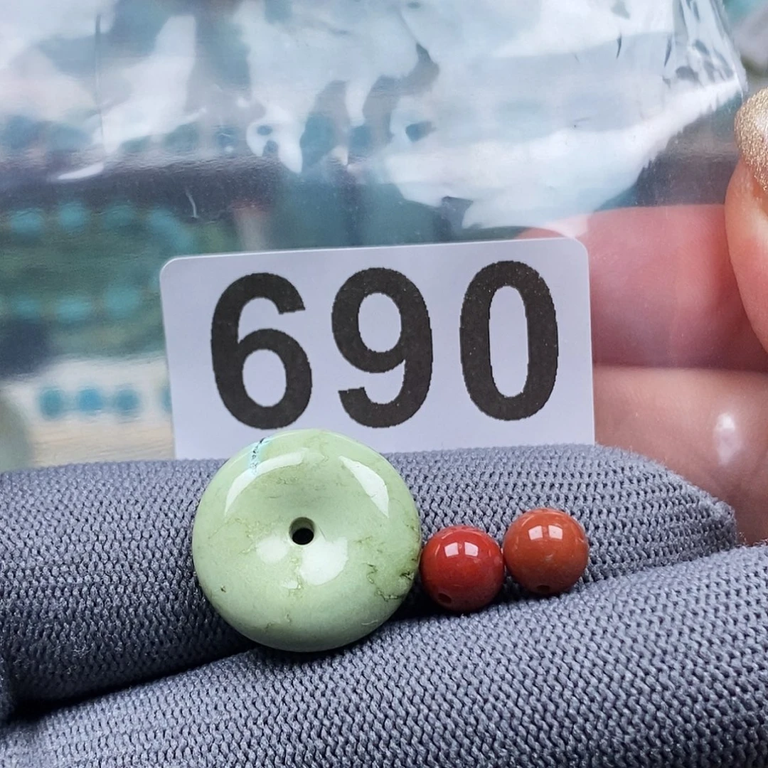 未镶嵌南红玛瑙珠宝奇石