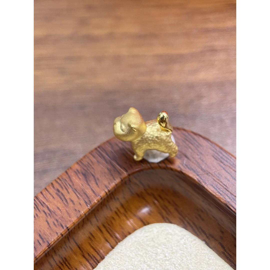 辉通黄金足金999锤纹傲娇小猫DP2487-0540