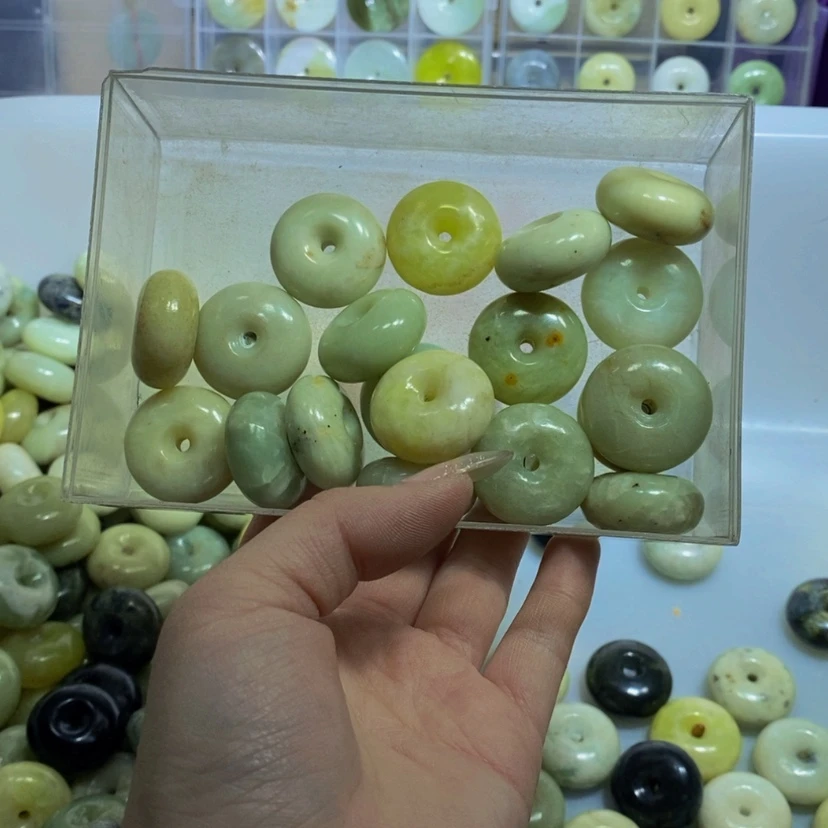 【闪购商品】蛇纹石玉其他未镶嵌32
