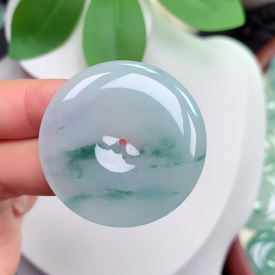 颈饰未镶嵌翡翠平安扣 35.7x5.6mm