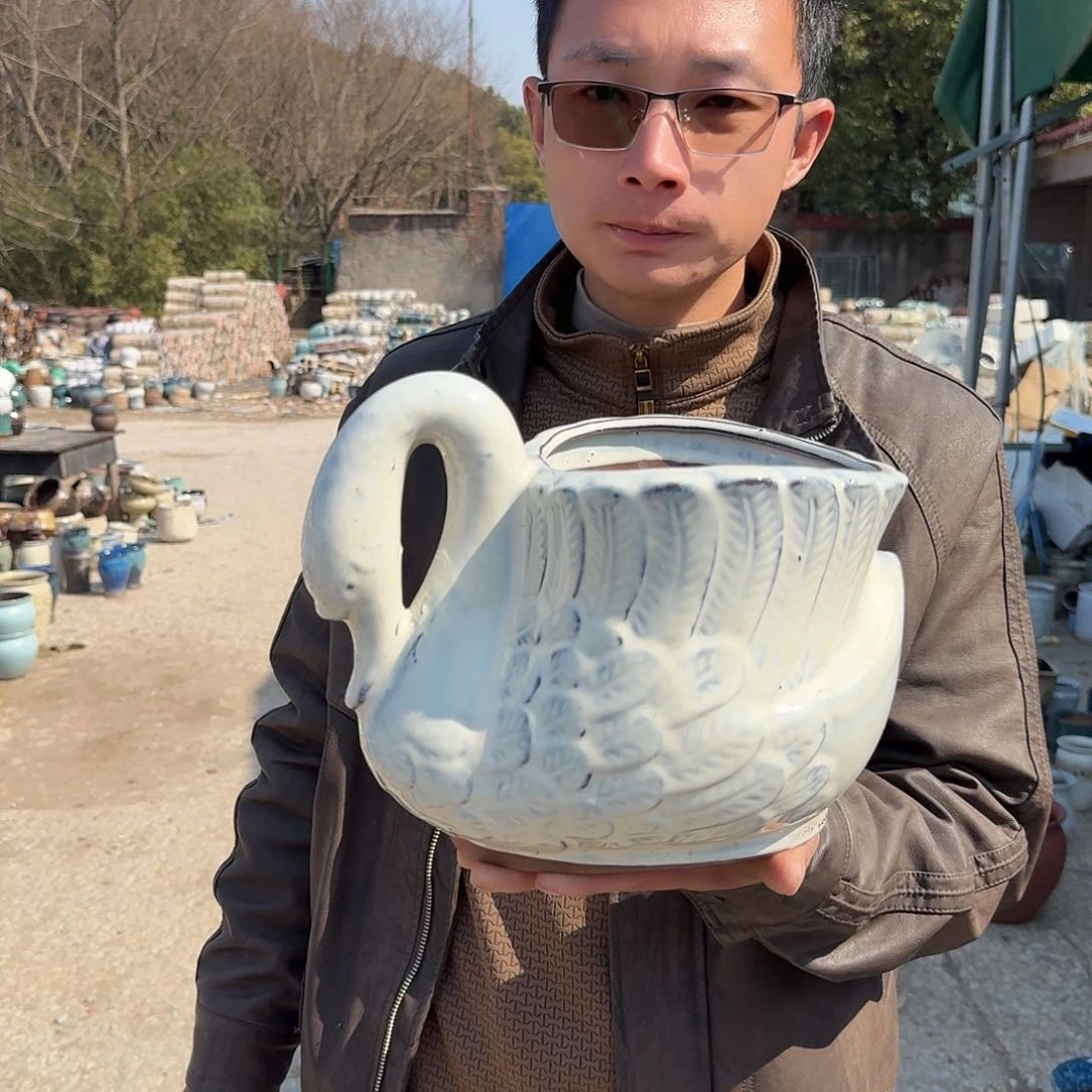 紫砂花盆鹅白色一个一个大号