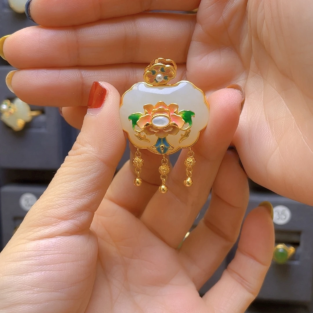 和田玉银S925镀金镶嵌颈饰