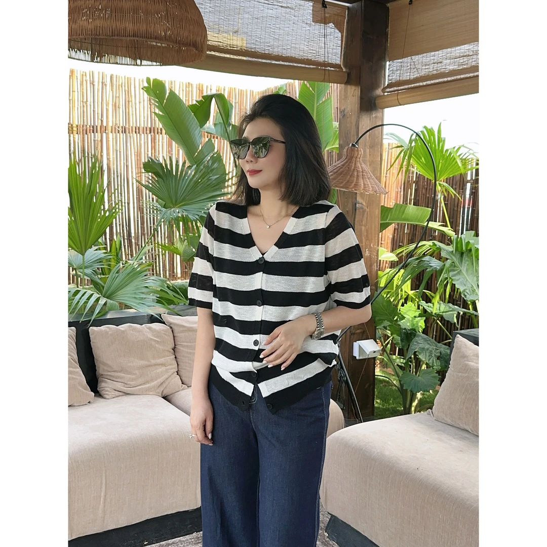 微胖女装【夏日限定】心机款后背蕾丝镂空半袖开衫独特漂亮小衫9030