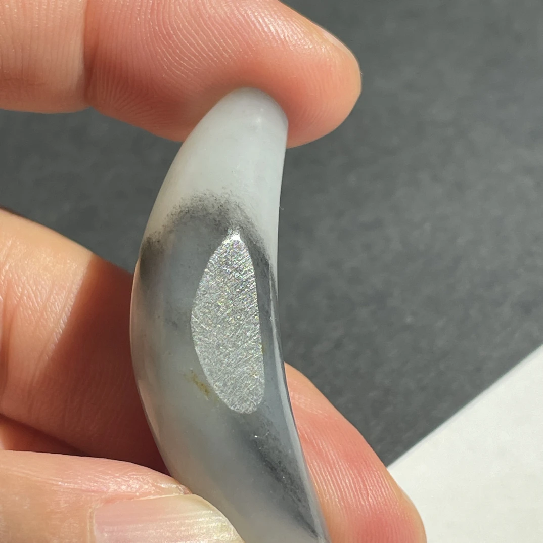 精品新疆和田玉留皮青花墨黑玉勒子吊坠挂件 黑白分明10.2克