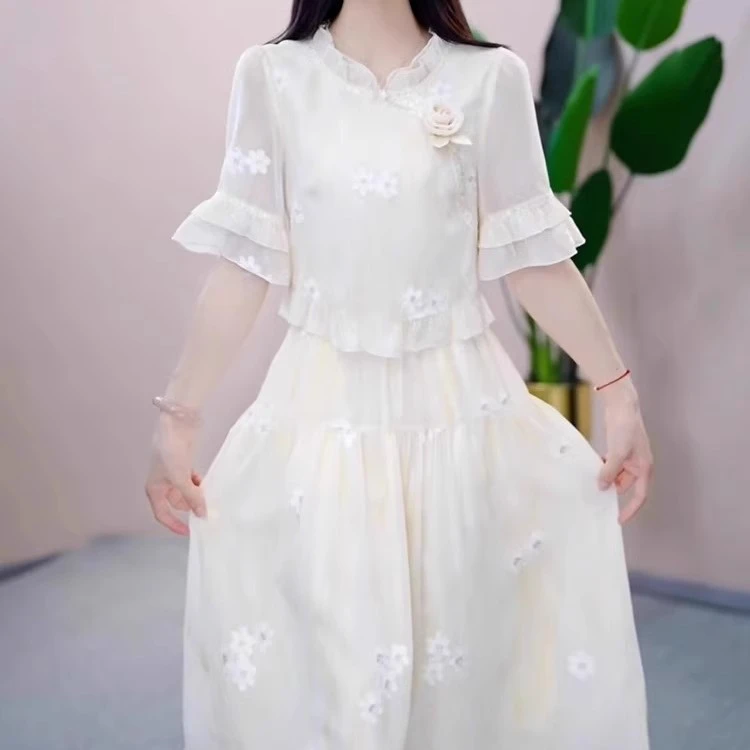 【连衣裙】2025春夏新款时尚气质优雅轻奢精致刺绣纯色假两件连衣裙