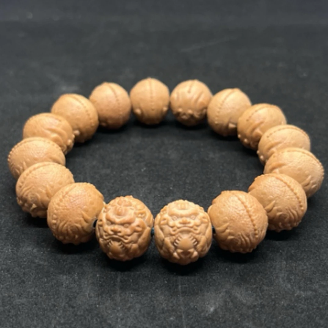 猴头核桃精工雕刻吞金兽反油无瑕疵