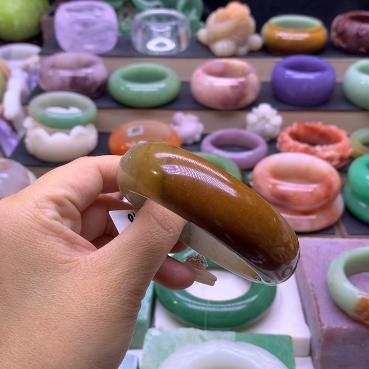 石英岩玉未镶嵌13468975444