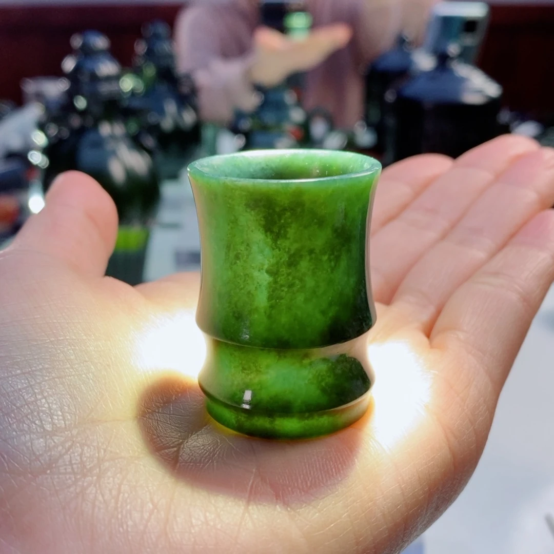 和田玉（青玉）摆件未镶嵌微瑕