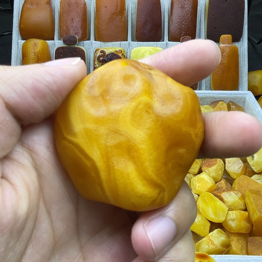 邋***遢定制蜜蜡未镶嵌手把