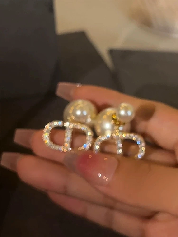 铜合金耳饰 法式气质双面珍珠耳环精致复古时尚百搭高级感耳饰女