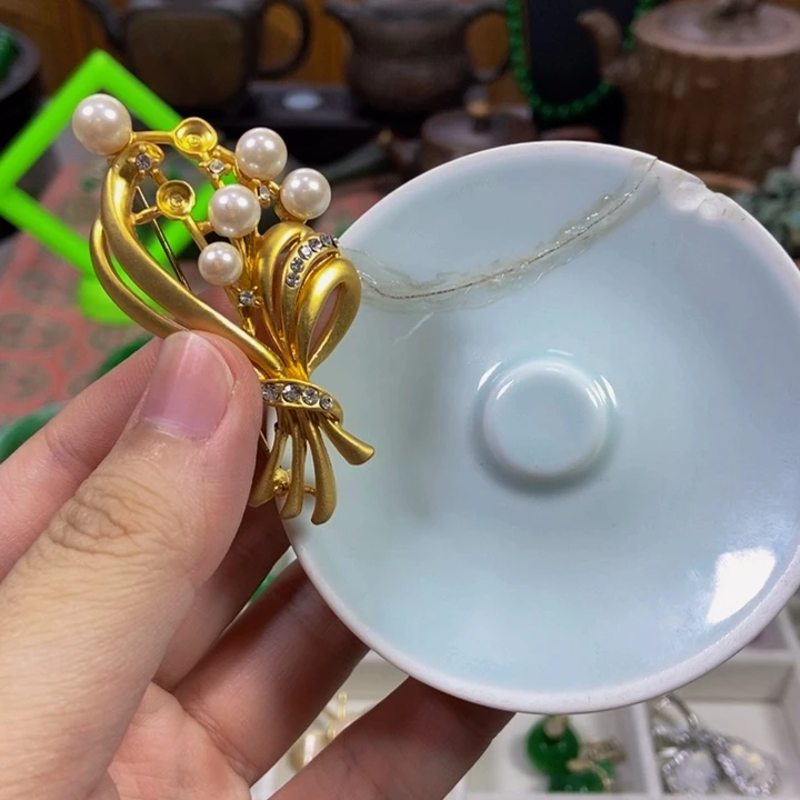 瓷片哈哈哈哈哈哈哈哈哈哈哈