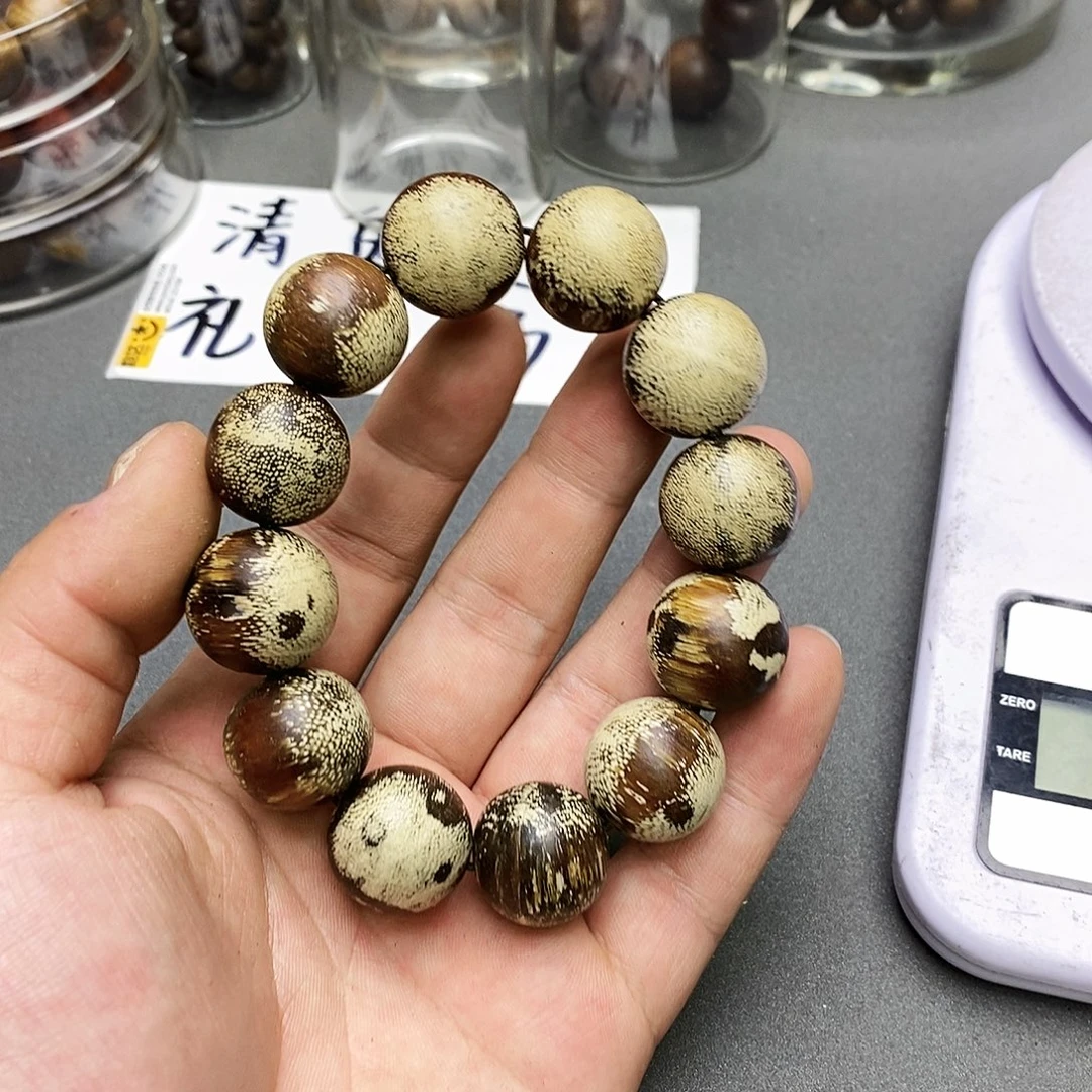 沉香碎屑沉香昆仑梅格