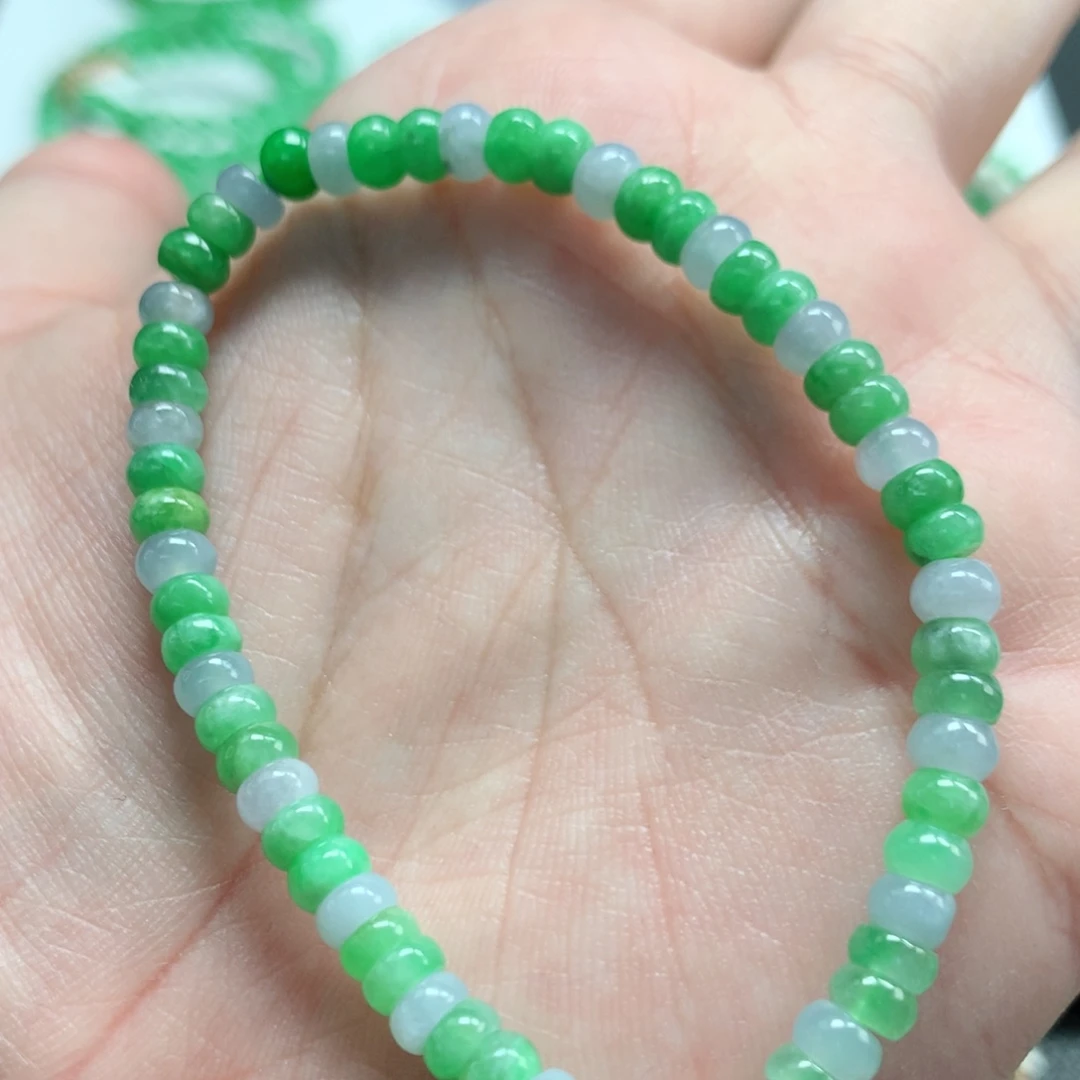 翡翠未镶嵌手链翡翠