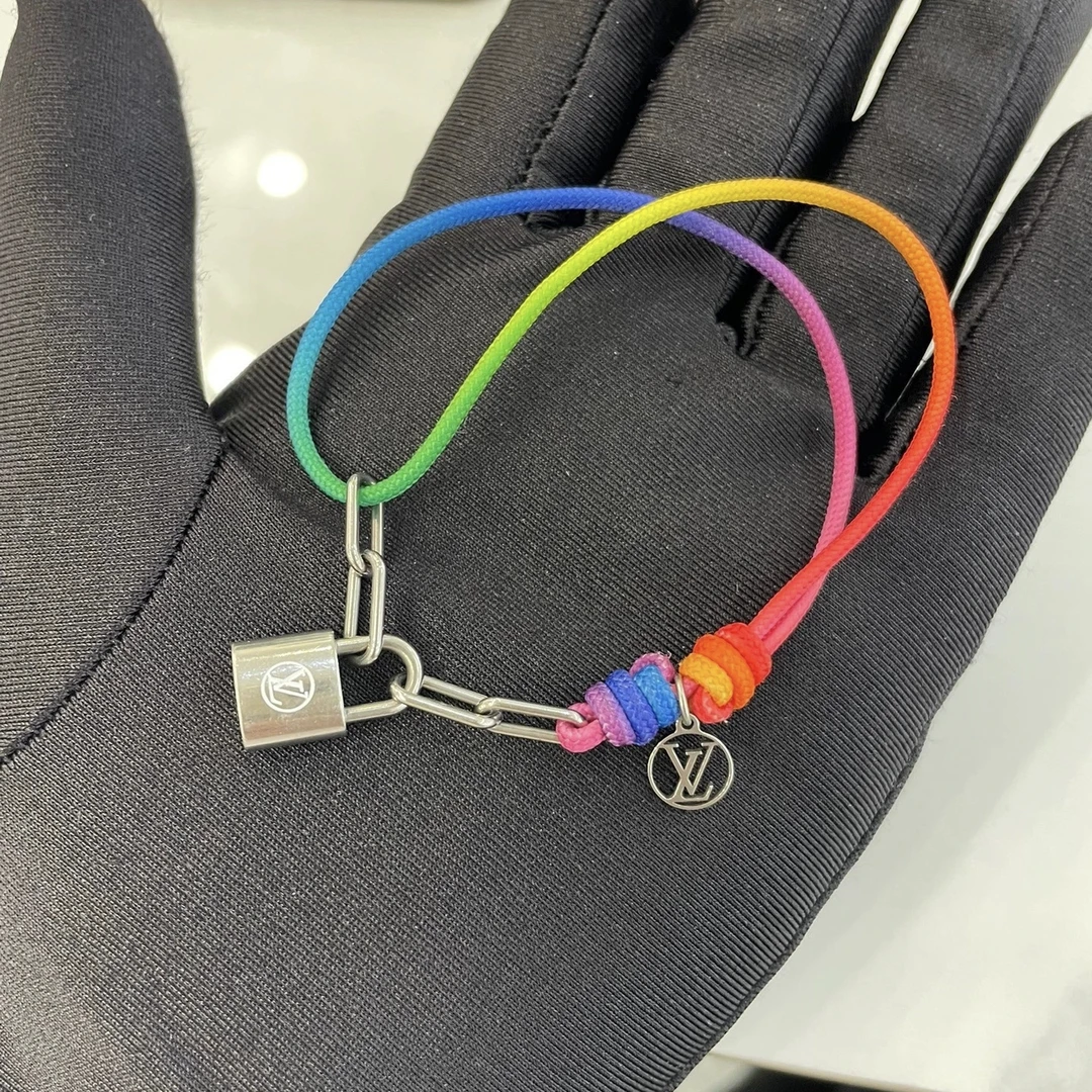99新 LouisVuitton/路易威登 蔚蓝/彩绳 锁头手链 北京