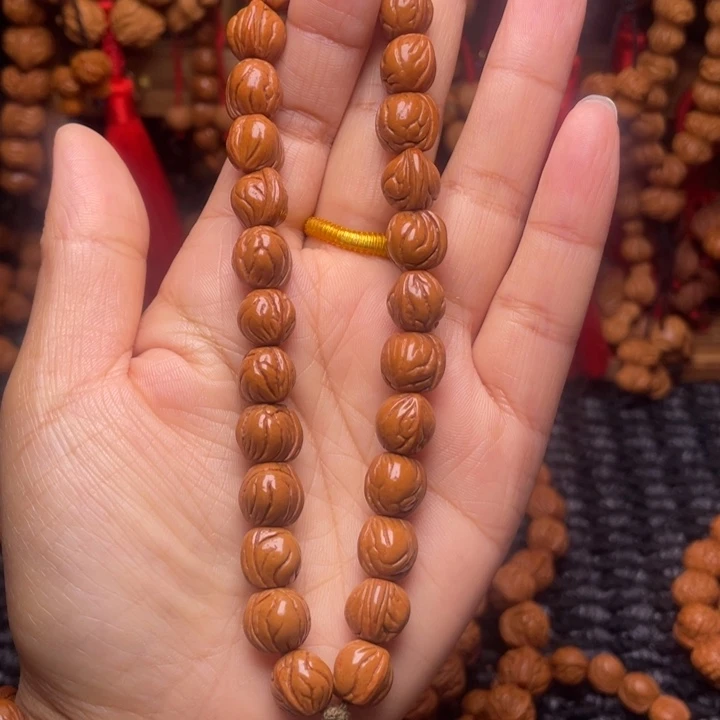 木质类龙纹桃枭挂件