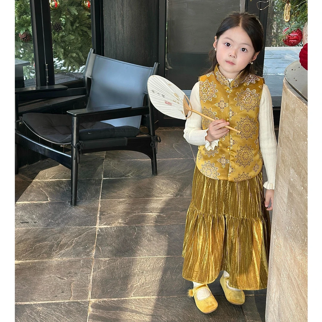 小思家2025冬季新款新中式马甲丝绒半身裙女童中国风金色新年套装