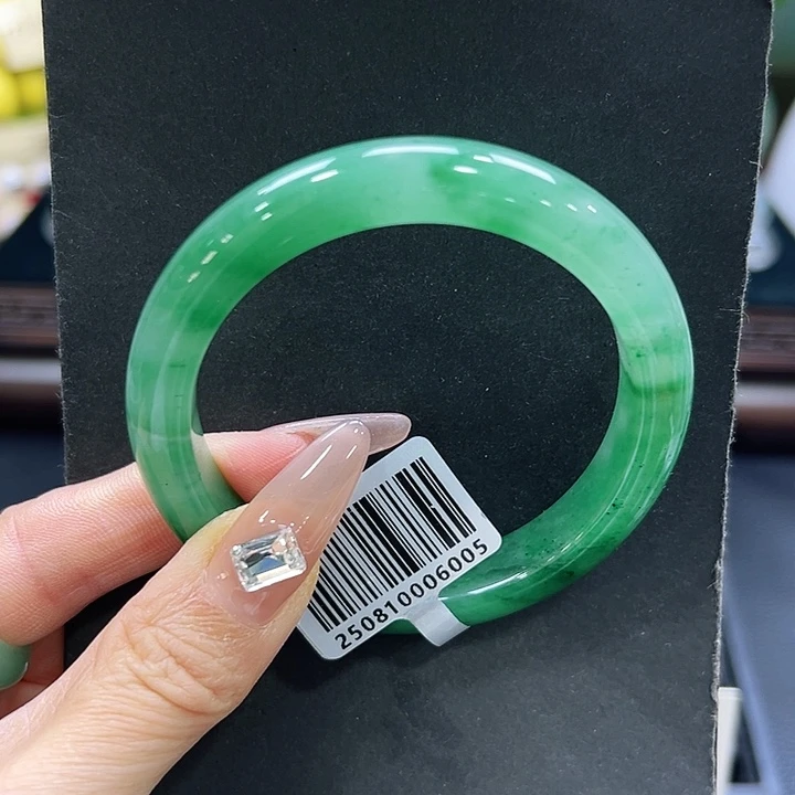 石英质玉（非洲翠）未镶嵌手镯56-57