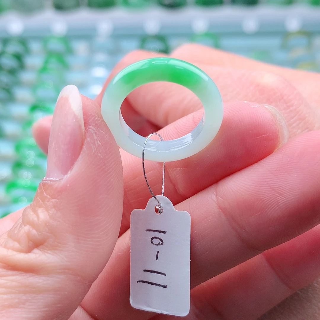 翡翠戒指未镶嵌M*wA货缅甸翡翠