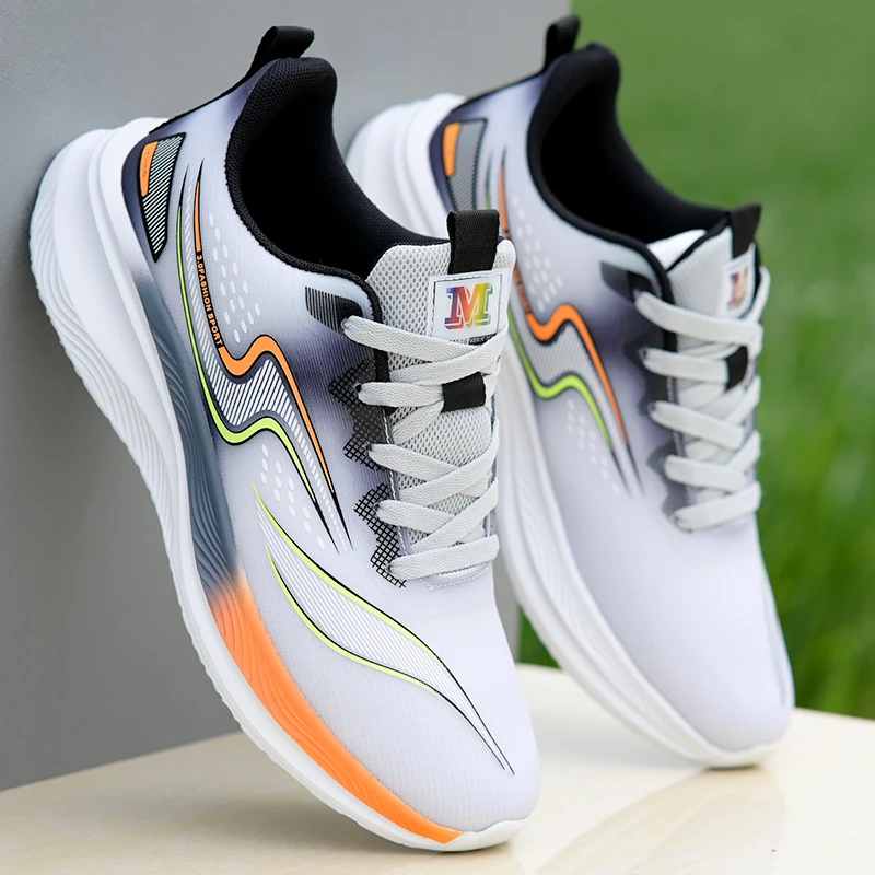春夏季网面透气时尚鞋子男网红款休闲跑鞋百搭防臭软底运动鞋男